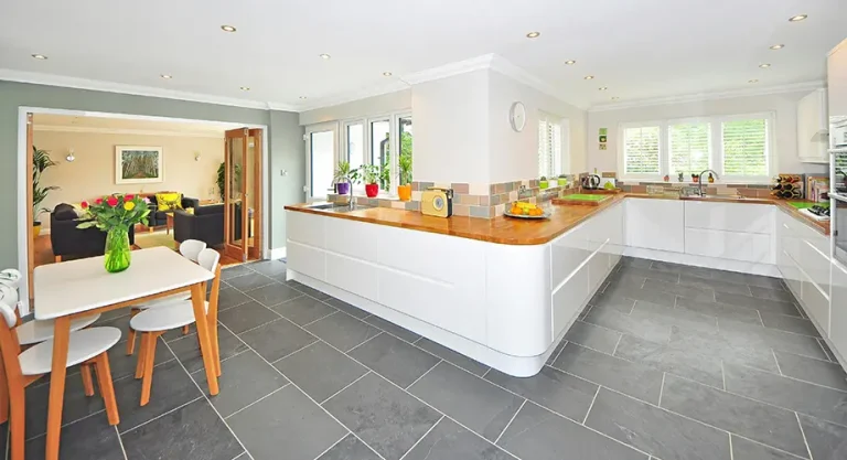 How to Source Urban Infrastructure and Display Solutions Efficiently from China 1